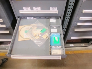 STANLEY VIDMAR HEAVY DUTY 5-DRAWER PARTS CABINET W/ CONTENTS (W-50) LOADING & HANDLING FEE $25-